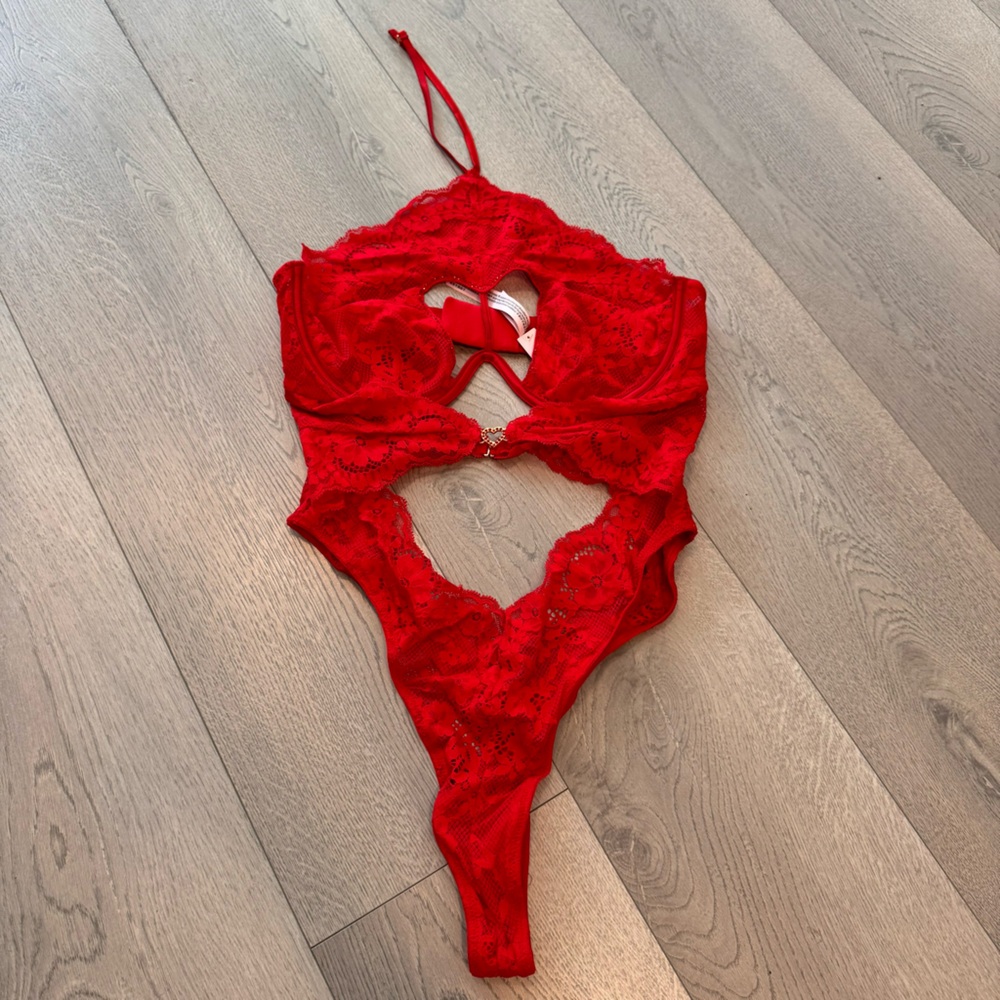BNWT Victoria’s Secret Bodysuit XL